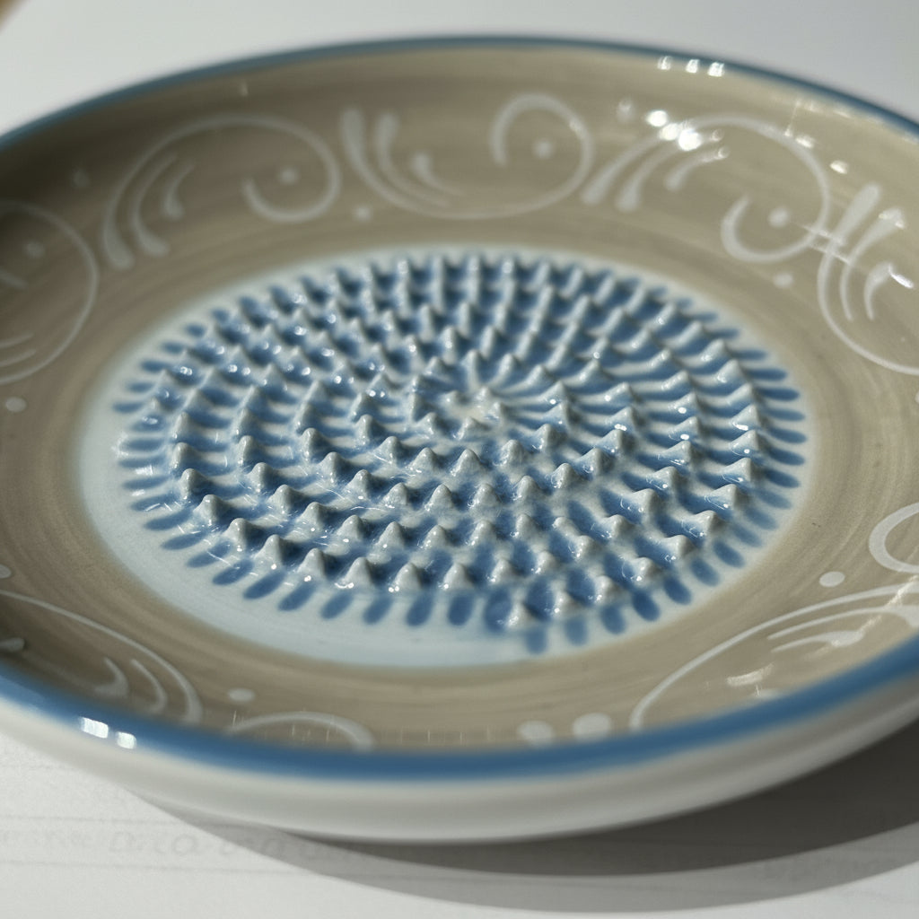 The Grey Garlic Grater