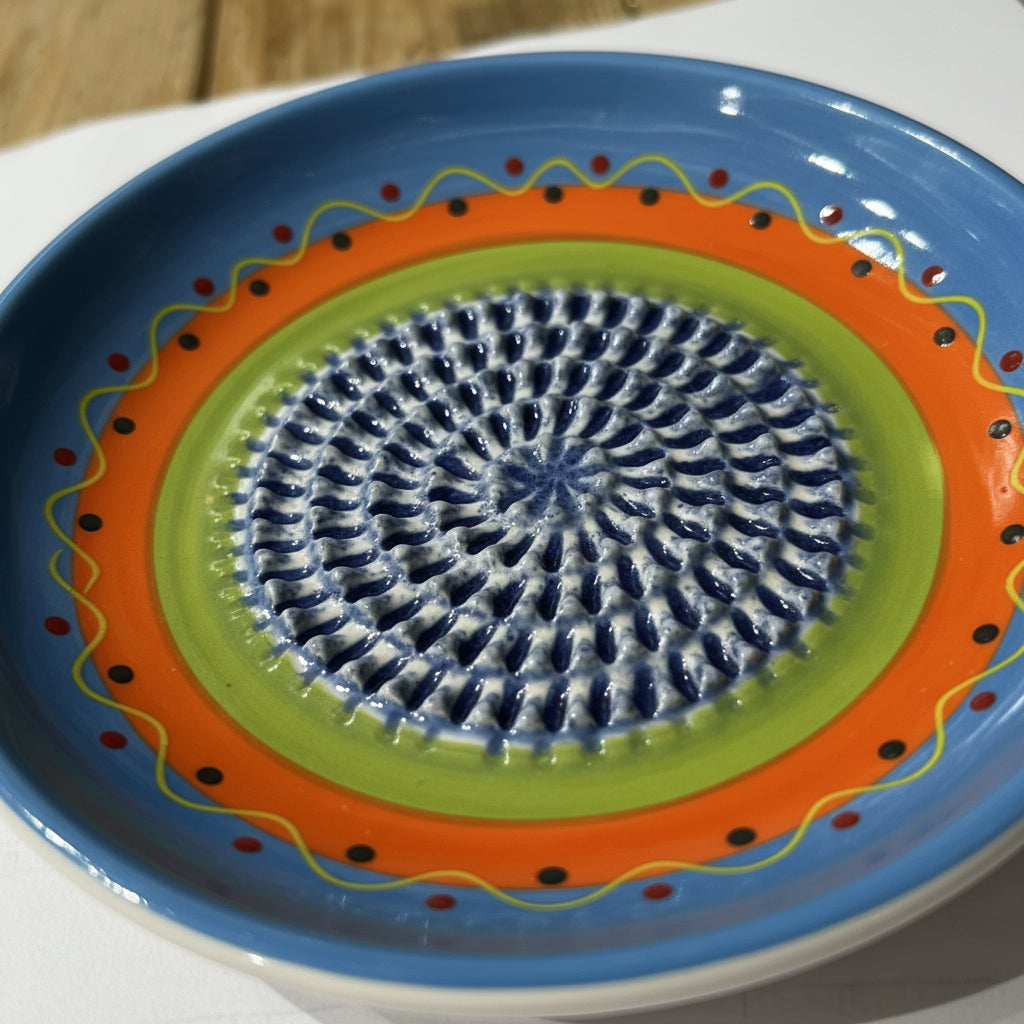 The Colourful Earth Garlic Grater